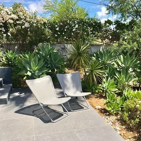 Serro - Beautiful House For 10 People Just 10 Minutes Walk From Beach And Centre فيلة كارفويرو