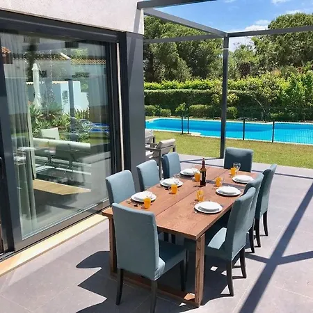 Serro - Beautiful House For 10 People Just 10 Minutes Walk From Beach And Centre فيلة كارفويرو